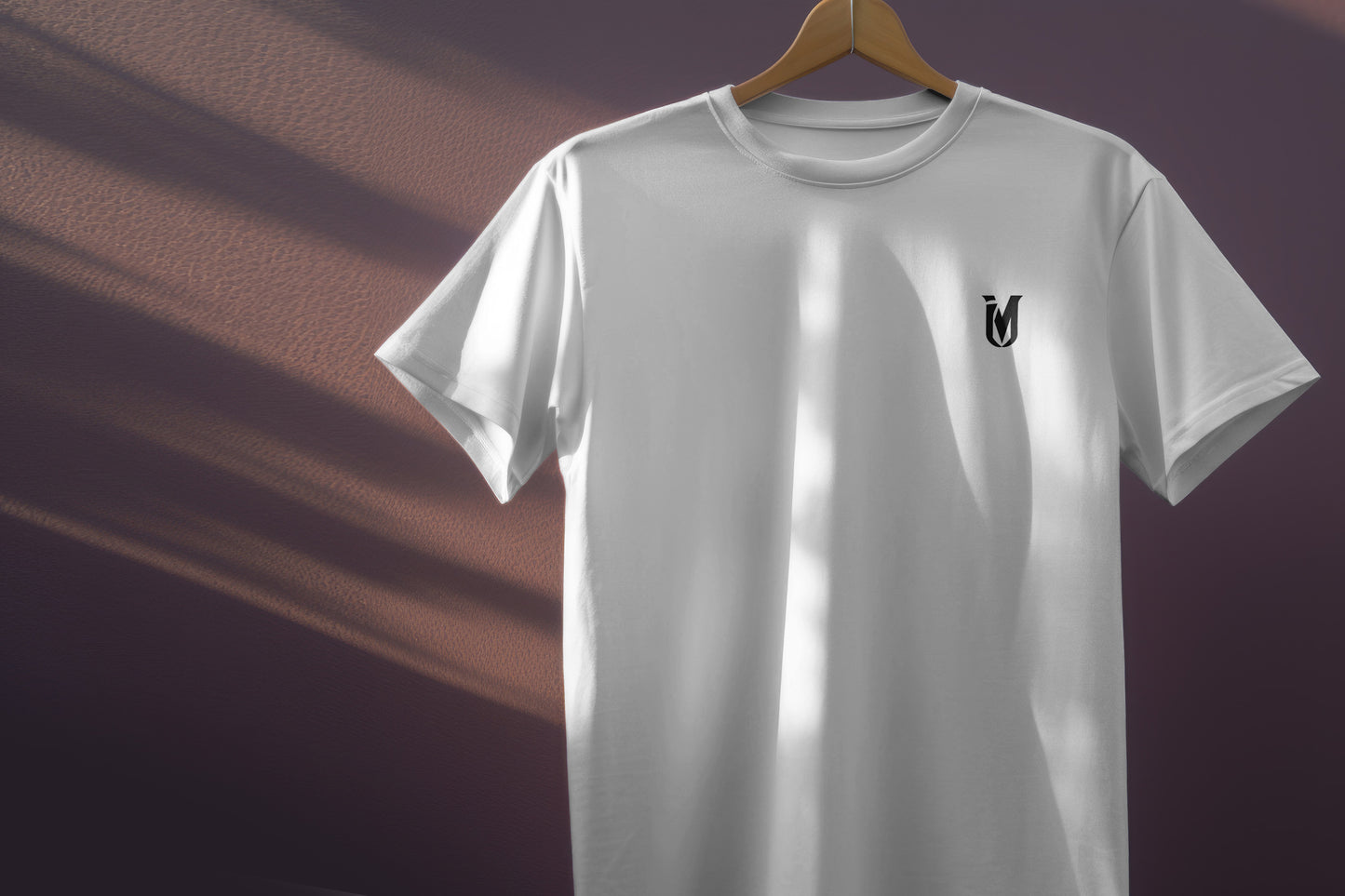 T-shirt with the initiuum logo